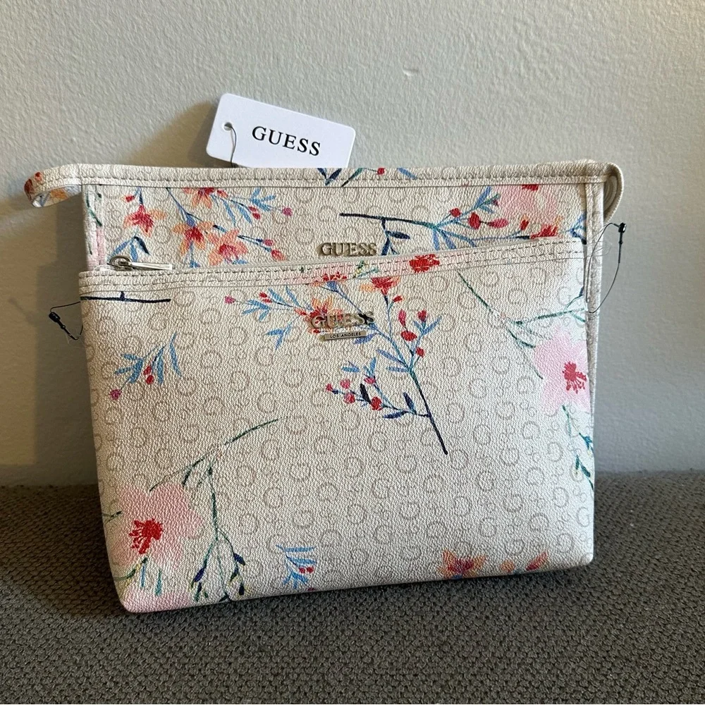Guess 2-Piece Cosmetic Travel Essential Bags Floral Cream Women's Bag Set NEW - Picture 4 of 9